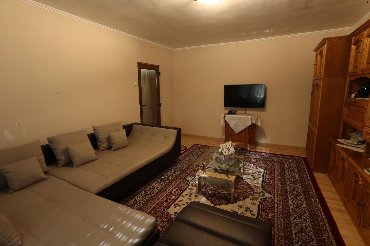 Apartament Dragos Voda ออราแด ภายนอก รูปภาพ