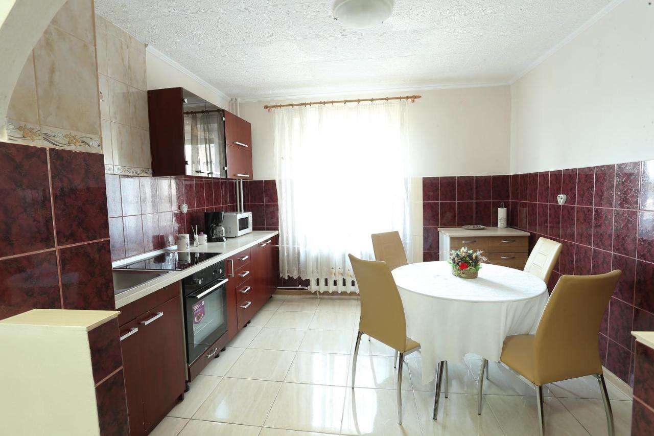Apartament Dragos Voda ออราแด ภายนอก รูปภาพ
